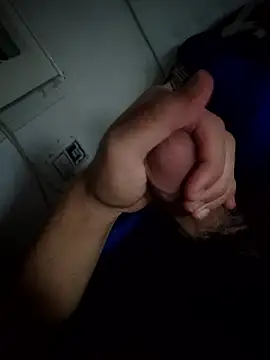 Snapshot of Yazaza1999 chatting on September 27, 11:33 pm Yazaza1999 online show from September 27, 11:33 pm