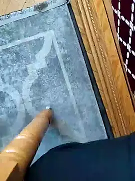 Snapshot of Yazaza1999 chatting on October 28, 2:27 pm Yazaza1999 online show from October 28, 2:27 pm