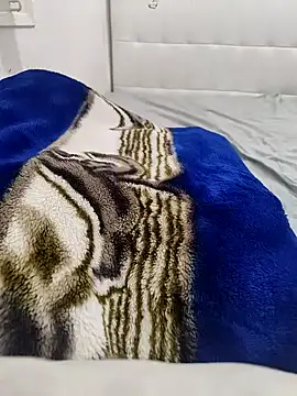 Snapshot of Yazaza1999 chatting on October 4, 1:12 pm Yazaza1999 online show from October 4, 1:12 pm