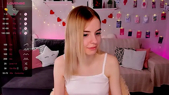 LillianShine online show from February 18, 2:31 am