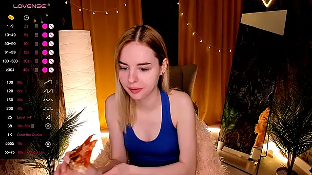 LillianShine online show from May 14, 2:19 am