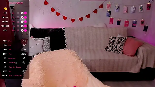 LillianShine online show from July 5, 4:19 am