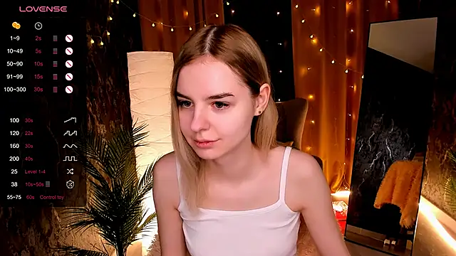 LillianShine online show from February 25, 2:23 am