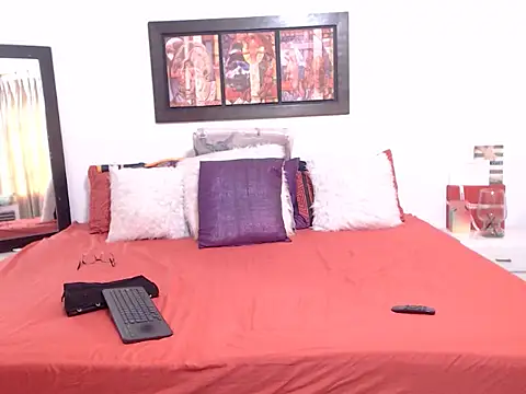 OSHYRIS online show from November 10, 12:43 pm