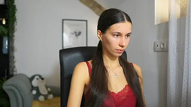Snapshot of oliviiia__cruz chatting on October 17, 1:13 pm oliviiia cruz online show from October 17, 1:13 pm