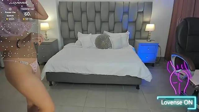 amara foxx online show from March 27, 6:42 pm