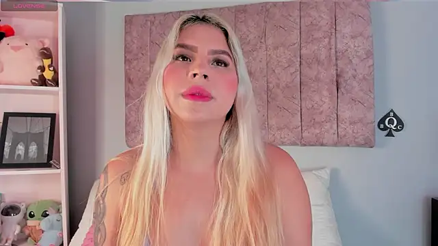 naomi sanz online show from October 25, 10:21 pm