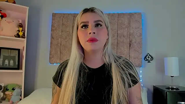 Snapshot of naomi_sanz chatting on February 16, 7:07 am naomi sanz online show from February 16, 7:07 am