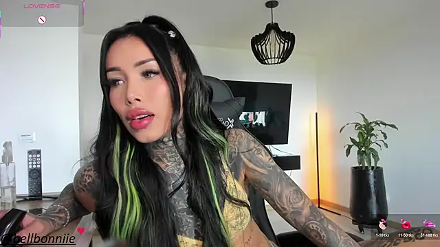 belllbonniie online show from November 15, 6:12 pm