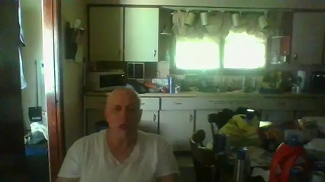 Snapshot of mapsterdaman chatting on July 4, 12:43 pm mapsterdaman online show from July 4, 12:43 pm