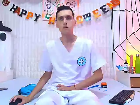 LuigiMarchetti online show from October 30, 7:44 pm