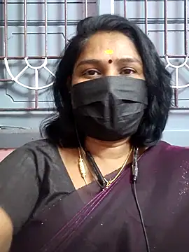 Snapshot of Tamil_Azhaghi25 chatting on July 1, 3:45 pm Tamil Azhaghi25 online show from July 1, 3:45 pm