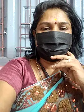 Snapshot of Tamil_Azhaghi25 chatting on June 25, 6:13 pm Tamil Azhaghi25 online show from June 25, 6:13 pm
