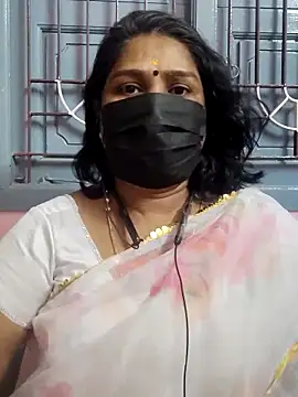 Snapshot of Tamil_Azhaghi25 chatting on June 21, 12:55 pm Tamil Azhaghi25 online show from June 21, 12:55 pm