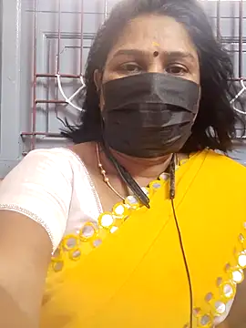 Snapshot of Tamil_Azhaghi25 chatting on June 18, 11:37 am Tamil Azhaghi25 online show from June 18, 11:37 am