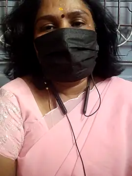 Snapshot of Tamil_Azhaghi25 chatting on May 29, 1:06 pm Tamil Azhaghi25 online show from May 29, 1:06 pm