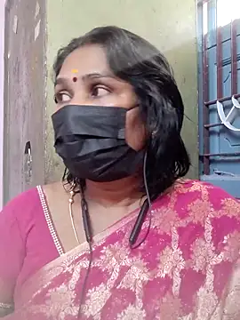 Snapshot of Tamil_Azhaghi25 chatting on May 23, 10:36 am Tamil Azhaghi25 online show from May 23, 10:36 am