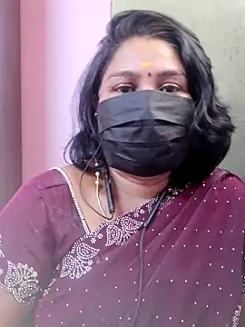 Snapshot of Tamil_Azhaghi25 chatting on May 19, 5:47 am Tamil Azhaghi25 online show from May 19, 5:47 am