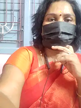 Snapshot of Tamil_Azhaghi25 chatting on May 21, 6:05 pm Tamil Azhaghi25 online show from May 21, 6:05 pm