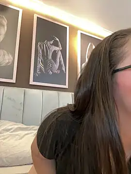 Tayler Kim online show from March 10, 6:34 pm