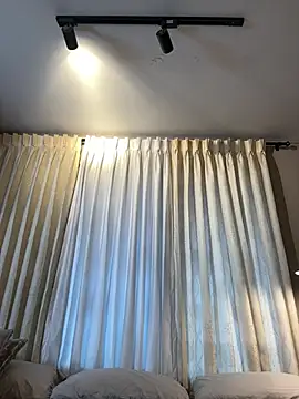 Tayler Kim online show from February 26, 5:02 pm