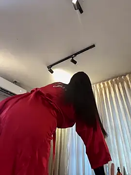 Tayler Kim online show from February 24, 6:42 pm