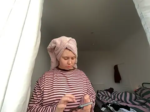 RoseMaee online show from November 22, 11:09 am