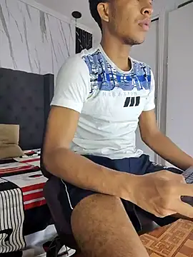 Snapshot of aston_xvera chatting on September 26, 3:13 am aston xvera online show from September 26, 3:13 am