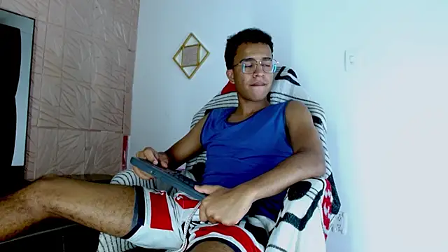 aston xvera online show from November 9, 8:57 pm