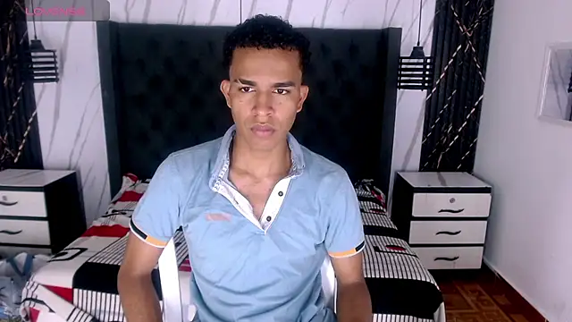 Snapshot of aston_xvera chatting on September 11, 3:28 am aston xvera online show from September 11, 3:28 am