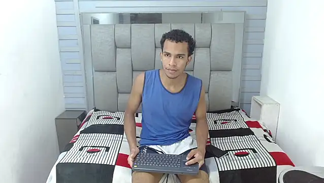 Snapshot of aston_xvera chatting on September 9, 8:29 pm aston xvera online show from September 9, 8:29 pm