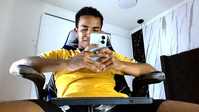 aston xvera online show from October 30, 3:27 am