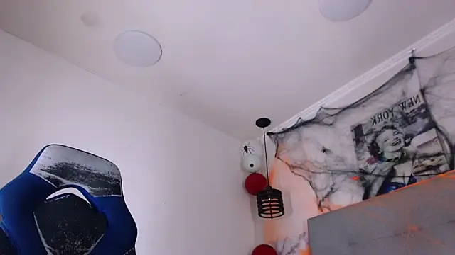 aston xvera online show from October 26, 3:56 pm