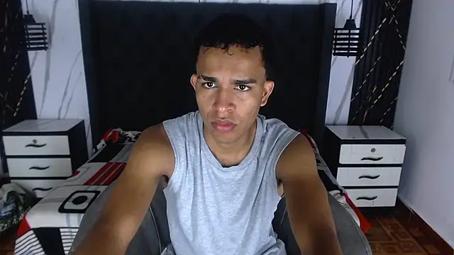 Snapshot of aston_xvera chatting on September 13, 3:06 am aston xvera online show from September 13, 3:06 am