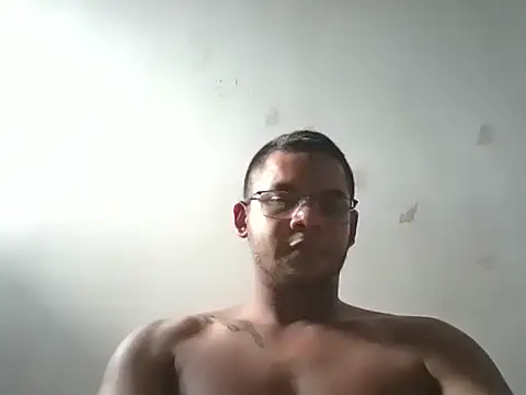 jayden cooper1 online show from May 15, 7:45 pm