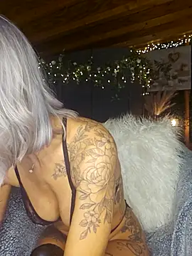 DeliciousDeeX online show from October 5, 9:16 pm