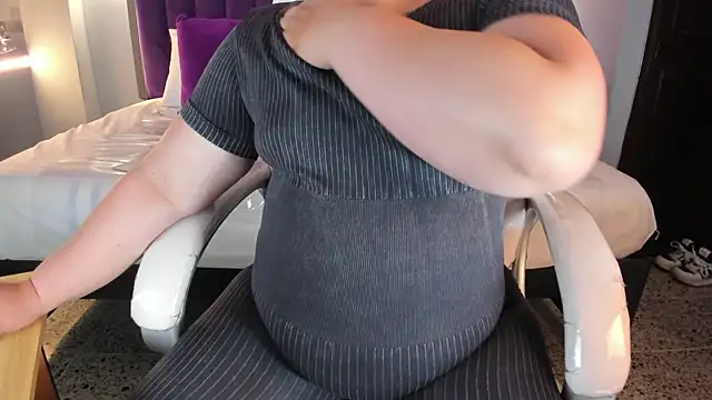 Miss Francheska online show from April 15, 11:59 am