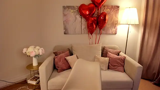 Snapshot of MilinaMorris chatting on February 11, 10:42 pm MilinaMorris online show from February 11, 10:42 pm