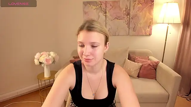 MilinaMorris online show from April 23, 9:49 pm