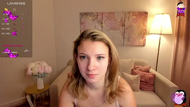 Snapshot of MilinaMorris chatting on December 3, 1:39 am MilinaMorris online show from December 3, 1:39 am