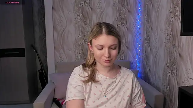 MilinaMorris online show from April 19, 5:30 am