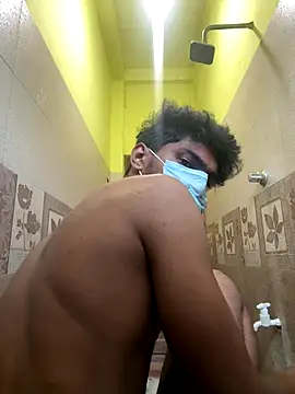 Snapshot of ApexO45 chatting on December 2, 1:50 am ApexO45 online show from December 2, 1:50 am