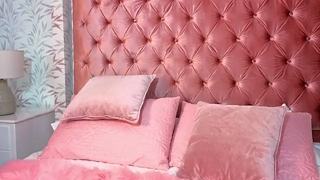 Snapshot of cherry_canndy_ chatting on September 8, 2:16 pm cherry canndy  online show from September 8, 2:16 pm