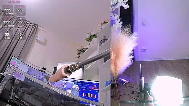 Ur lil bb online show from September 12, 9:09 am