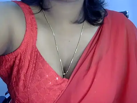 Hott Noor online show from October 31, 11:29 am