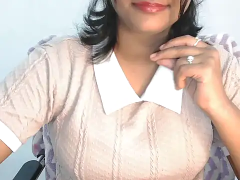 Hott Noor online show from November 28, 2:06 pm