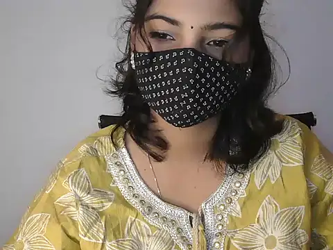 Hott Noor online show from November 6, 10:08 am