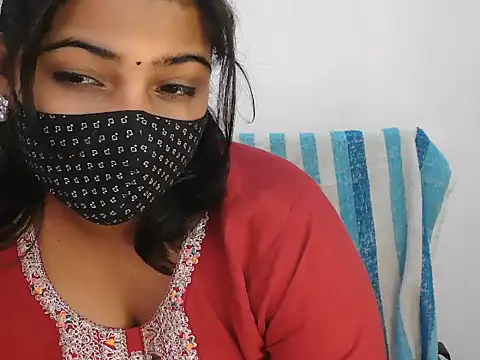 Hott Noor online show from November 13, 9:02 am