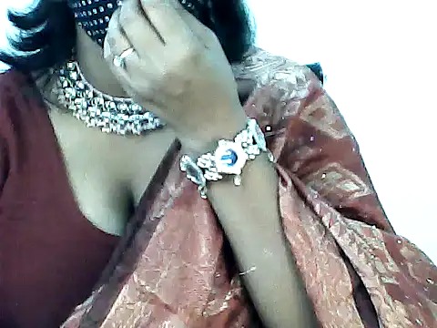 Hott Noor online show from November 12, 8:56 pm