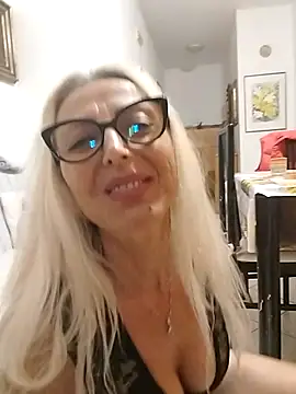  sexyBLONDE46  online show from May 15, 1:14 am